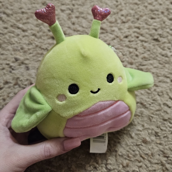NWT Squishmallows Hadeon the Grasshopper 5" Valentine's Day - Picture 4 of 9